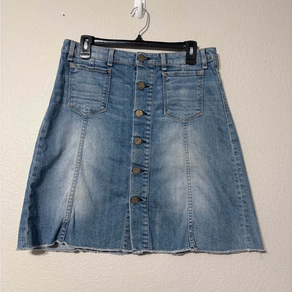 McGuire Denim Classic Blue A-Line Skirt with Metal Buttons. Patch Pockets. USA